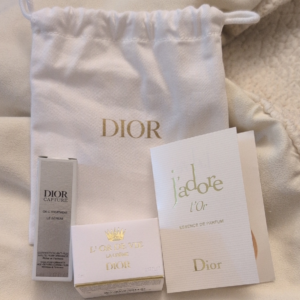 Dior J'adore, Capture, and L'Or de Vie Sample Set in White Dior Pouch